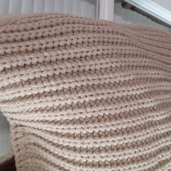 NWOT Cute Boho shoulder bag with snap closure - Picture 3 of 6